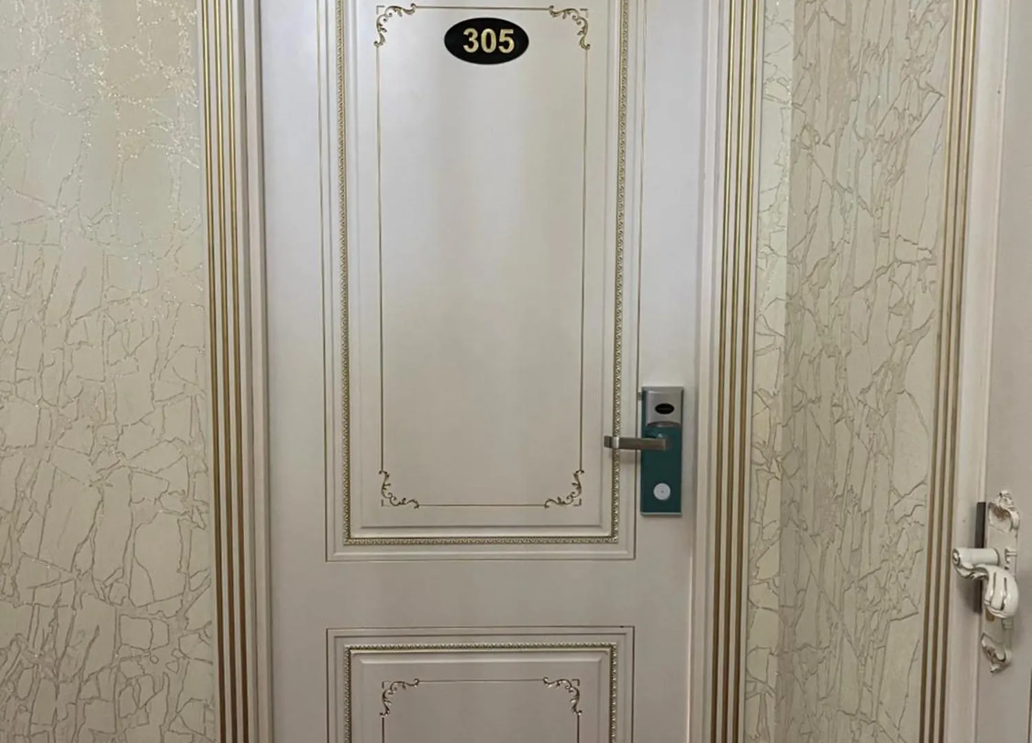 Grand Mirror Hotel Baku 4*,  Azerbaijan